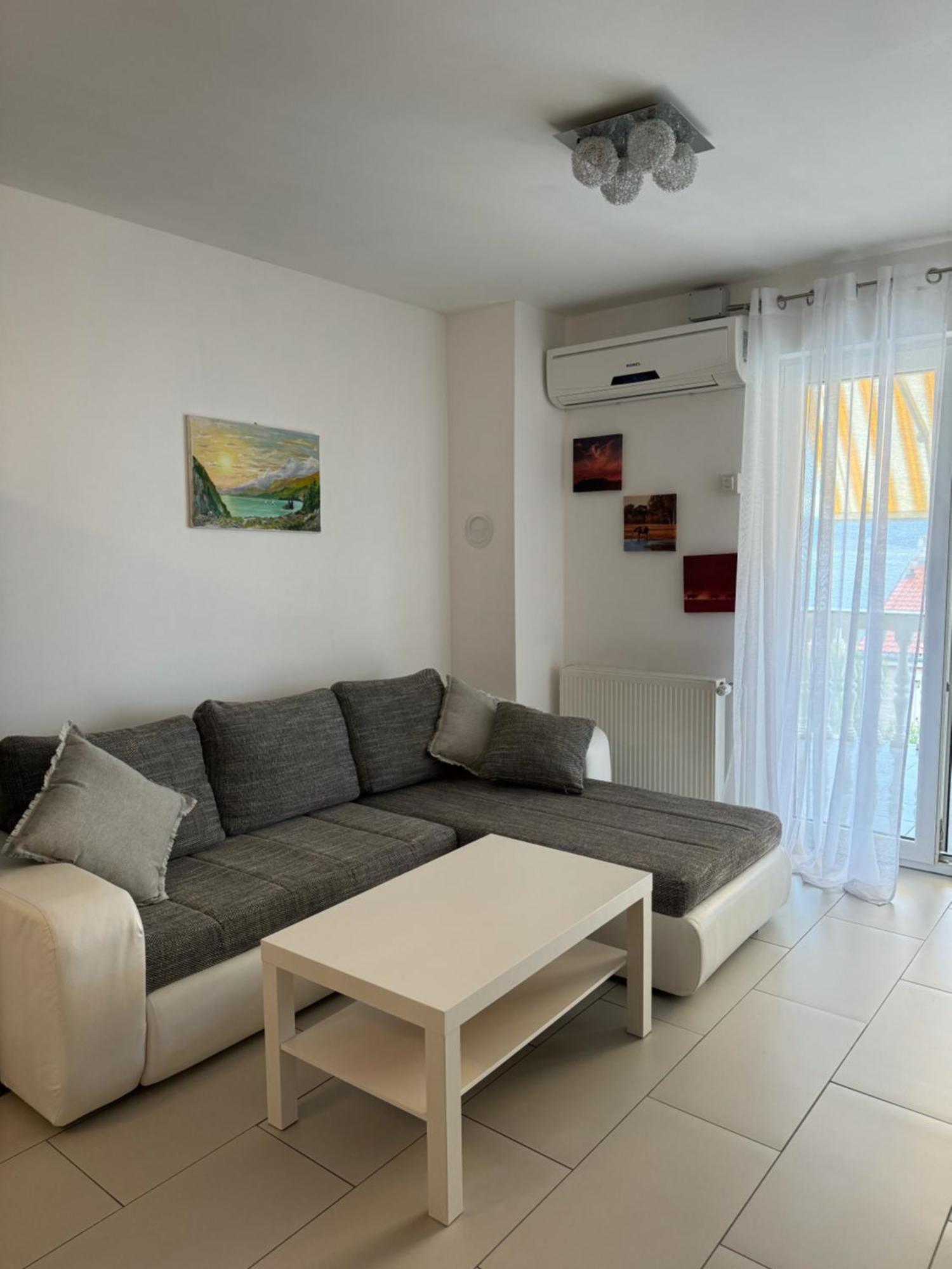 Haus Ella Apartment Novi Vinodolski Luaran gambar