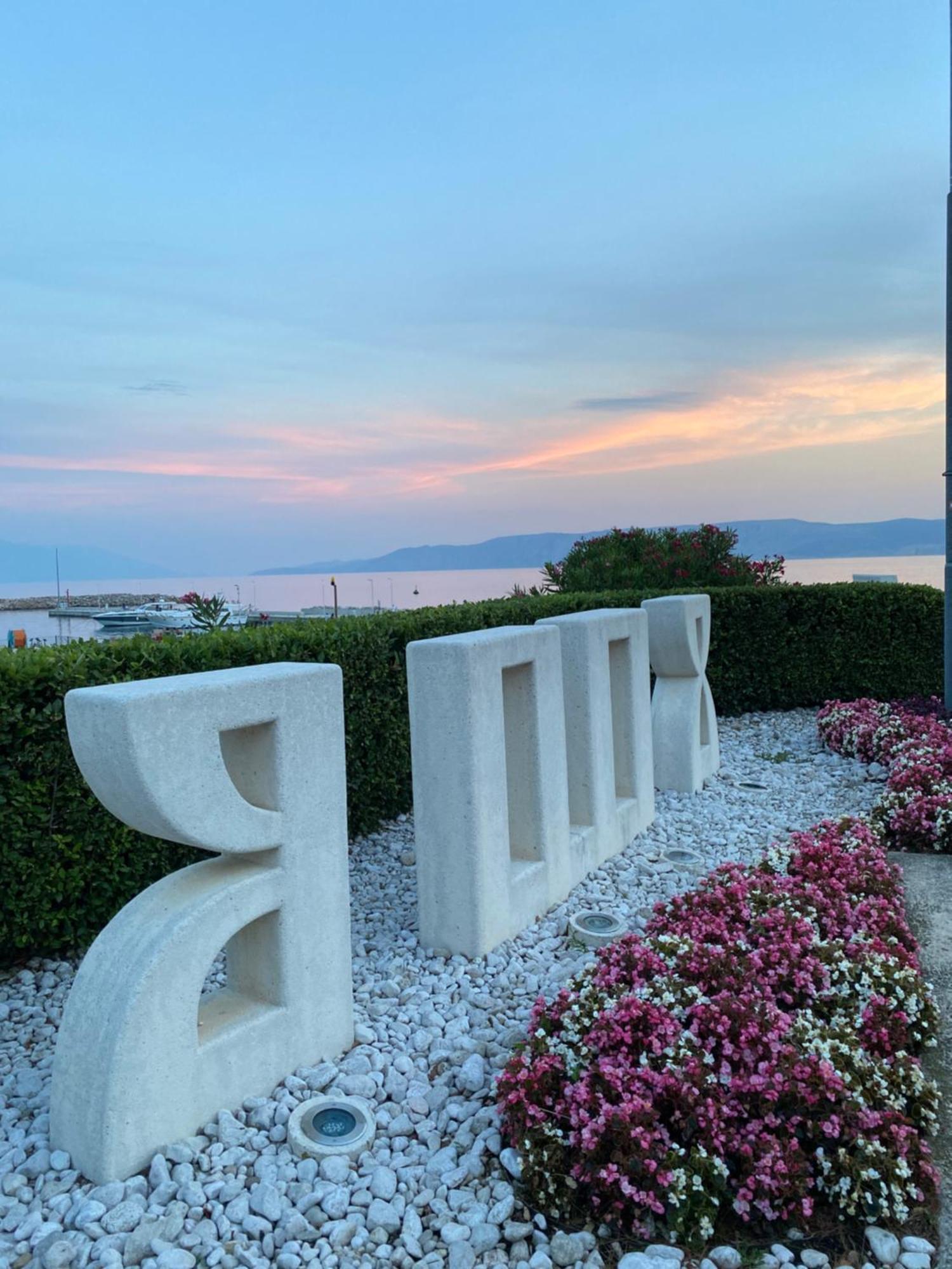 Haus Ella Apartment Novi Vinodolski Luaran gambar