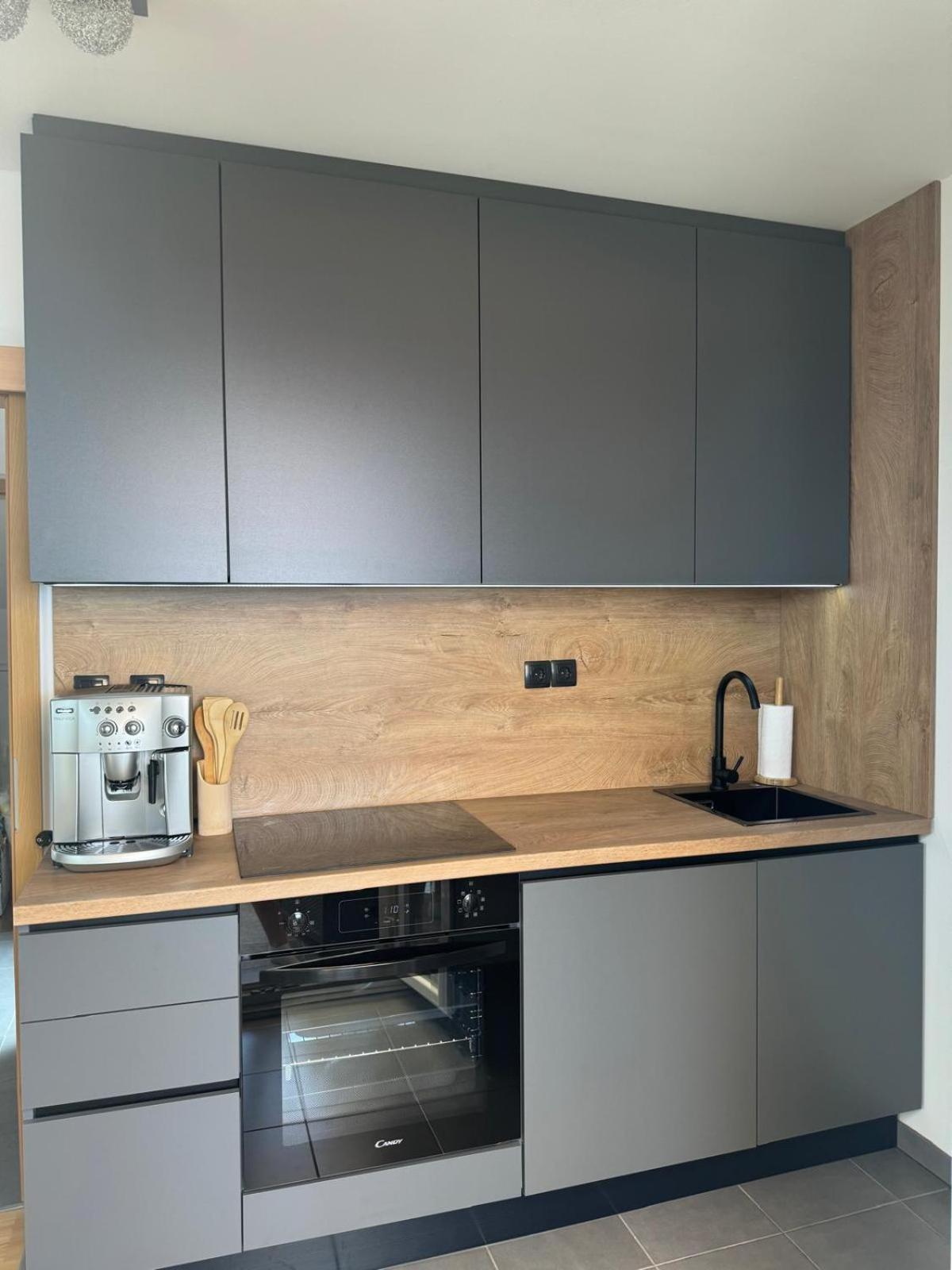 Haus Ella Apartment Novi Vinodolski Luaran gambar